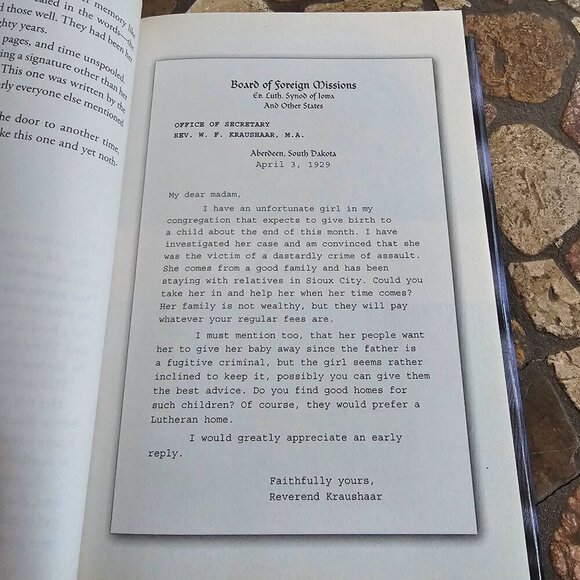 The Waiting By Cathy LaGrow & Cindy Coloma, True Story / Non Fiction - Picture 5 of 6